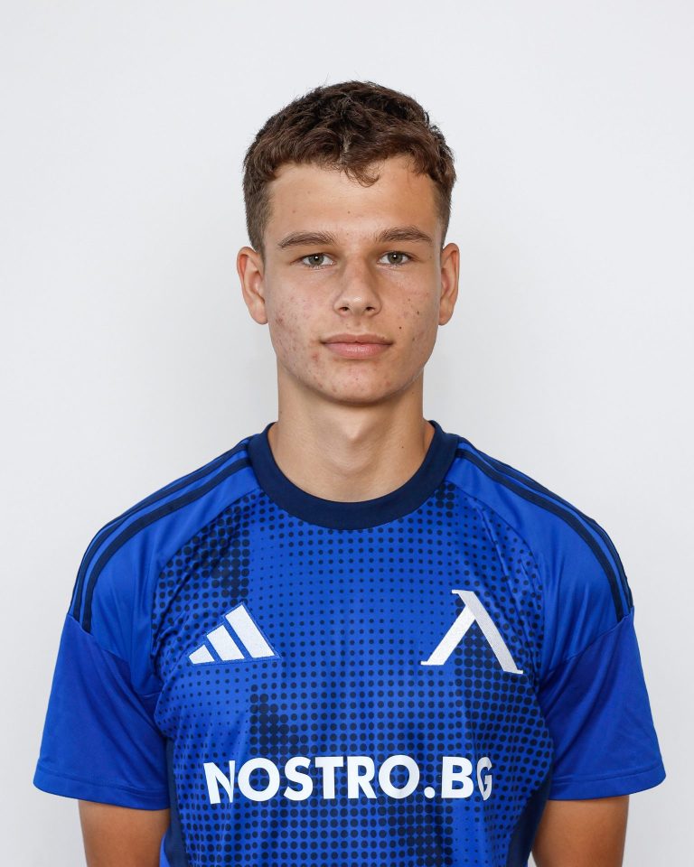 Александър Петров